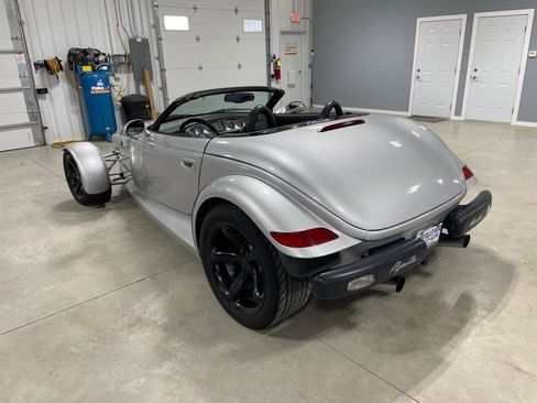 Used 2000 Plymouth Prowler image 12