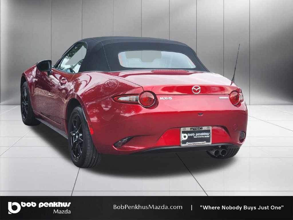 Used 2021 MAZDA MX-5 Miata Sport RWD image 27