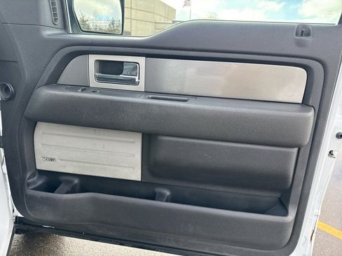 Used 2011 Ford F150 Raptor w/ SVT Exterior Graphics Pkg image 26