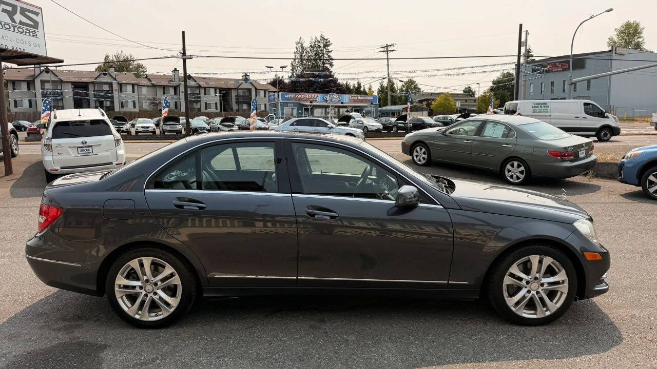 Used 2013 Mercedes-Benz C 300 4MATIC Sedan image 6