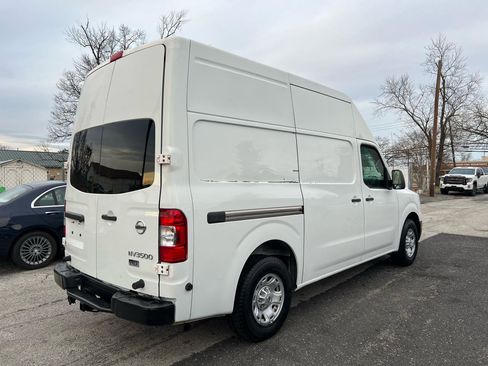 Used 2013 Nissan NV 3500 S w/ Side Curtain Airbag Pkg image 6
