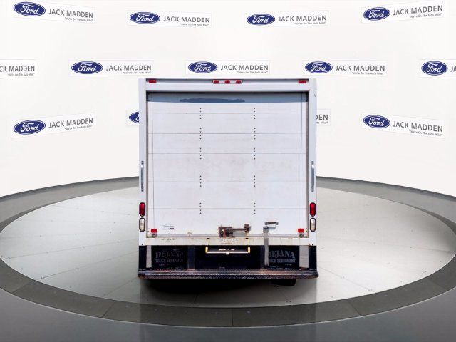 Used 2015 Ford E-350 and Econoline 350 Super Duty w/ Power Windows & Locks Group RWD image 4