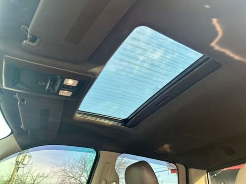 Used 2015 RAM 1500 Laramie w/ Convenience Group image 22