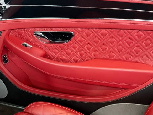 Used 2020 Bentley Continental GT image 54