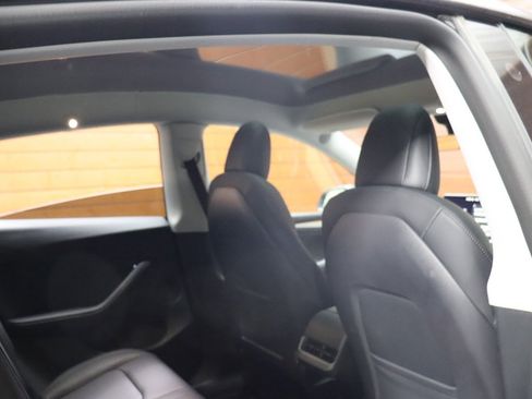 Used 2023 Tesla Model Y Long Range image 54