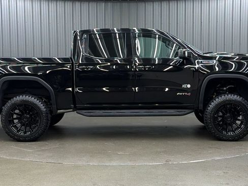 Used 2026 GMC Sierra 1500 AT4 w/ AT4 Premium Package AWD/4WD image 6