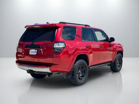 Used 2022 Toyota 4Runner TRD Off-Road Premium AWD/4WD image 5