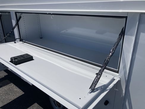 New 2024 GMC Savana 3500 w/ Power Convenience Package image 23