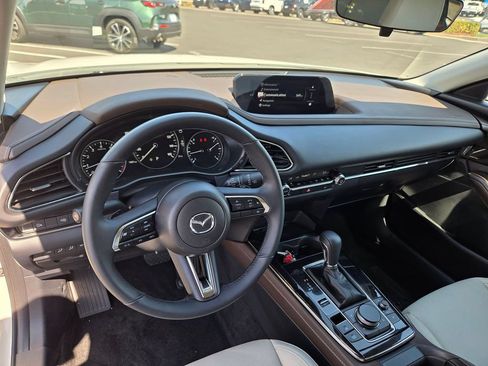 Certified 2025 MAZDA CX-30 AWD 2.5 S w/ Premium Package image 9