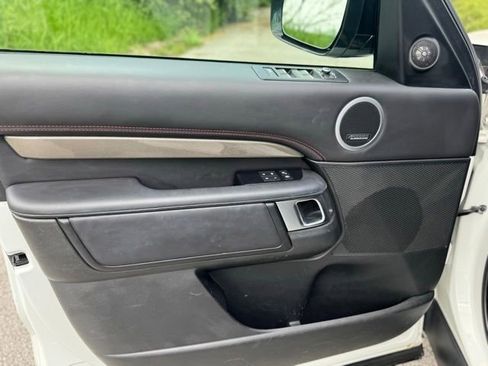Used 2019 Land Rover Discovery HSE Luxury AWD/4WD image 8