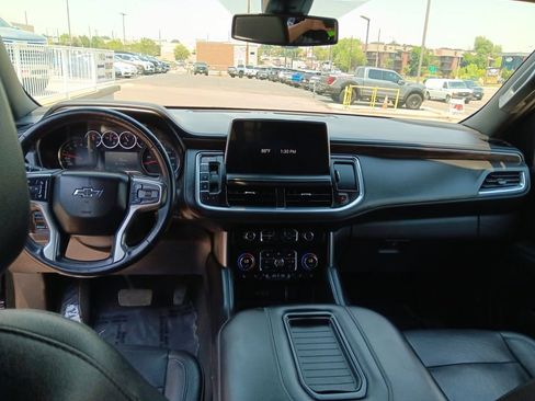 Used 2021 Chevrolet Tahoe Z71 w/ Z71 Signature Package AWD/4WD image 12