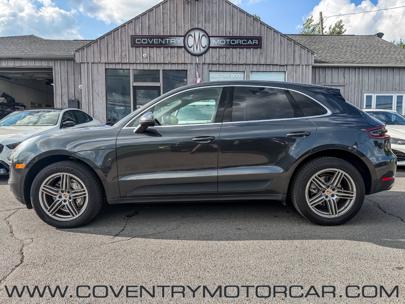Used 2017 Porsche Macan S AWD/4WD image 1