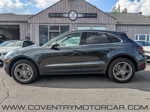Used 2017 Porsche Macan S AWD/4WD image 1