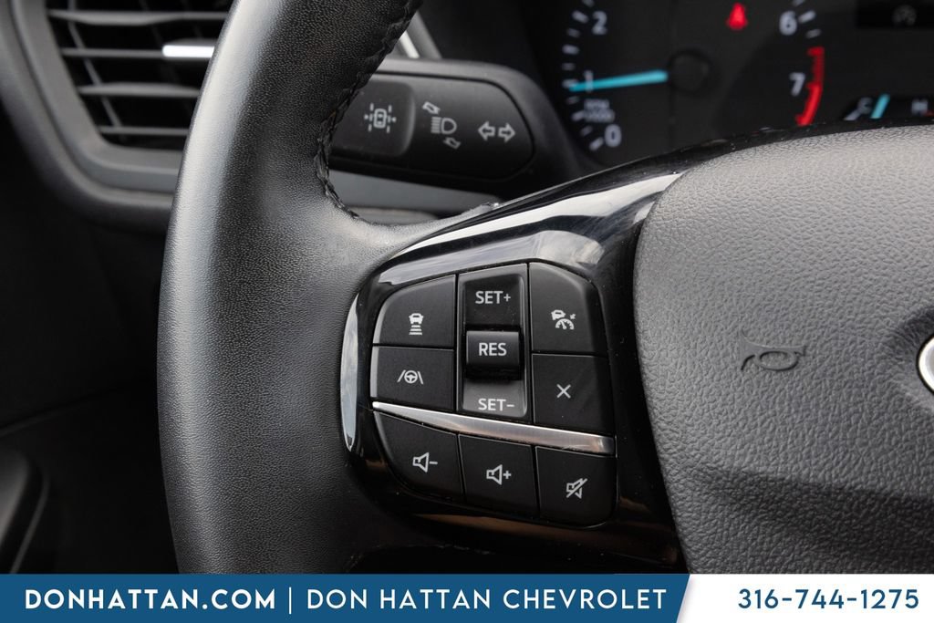 Used 2022 Ford Escape SE w/ SE Sport Appearance Package AWD/4WD image 7
