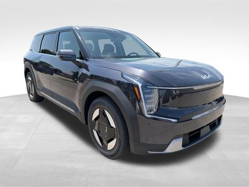 New 2026 Kia EV9 Light RWD image 1