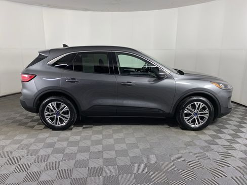 Used 2022 Ford Escape SEL image 6