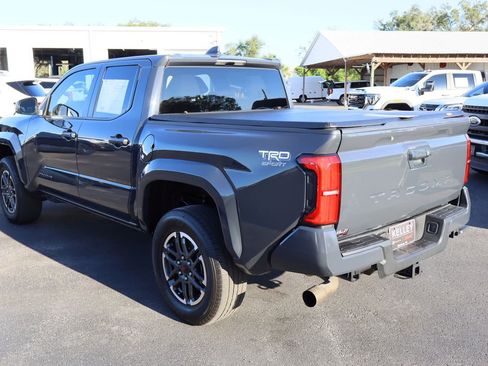 Used 2024 Toyota Tacoma TRD Sport image 6