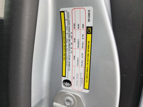 Used 2024 Chrysler Pacifica Touring-L image 61