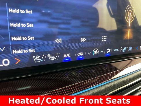 Certified 2024 Chevrolet Traverse RS image 8