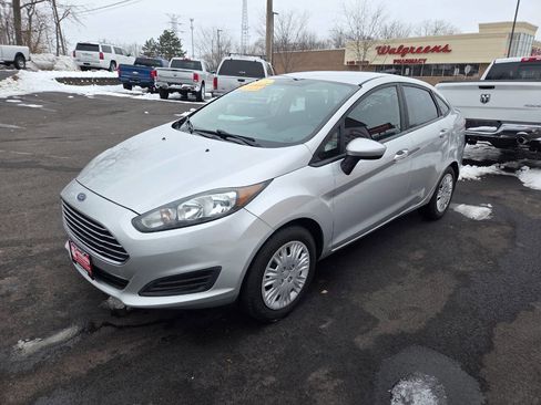Used 2015 Ford Fiesta S image 4