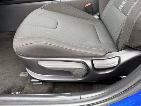 Certified 2023 Hyundai Elantra SE FWD image 13