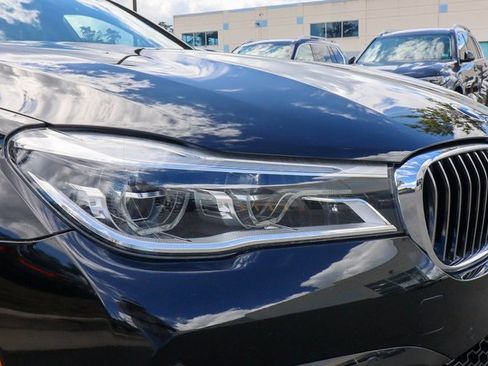 Used 2017 BMW 750i xDrive image 28