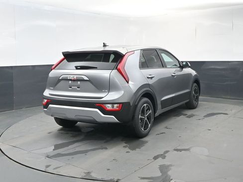 New 2026 Kia Niro LX image 5