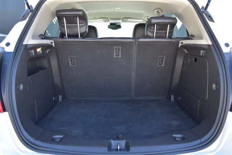 Used 2020 Buick Encore Essence FWD image 29