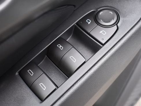 New 2026 Chevrolet Equinox EV RS AWD/4WD image 23