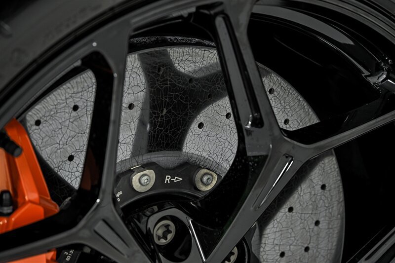 Used 2024 Lamborghini Revuelto AWD/4WD image 34