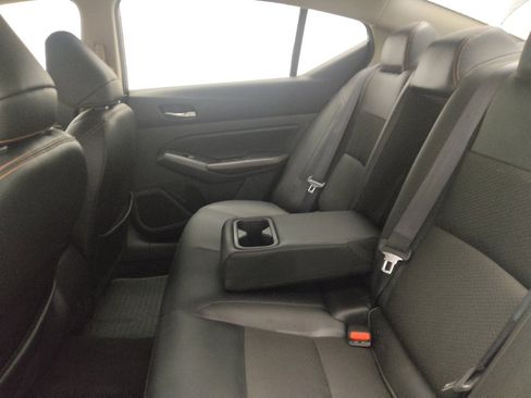 Used 2021 Nissan Altima 2.5 SR AWD/4WD image 18