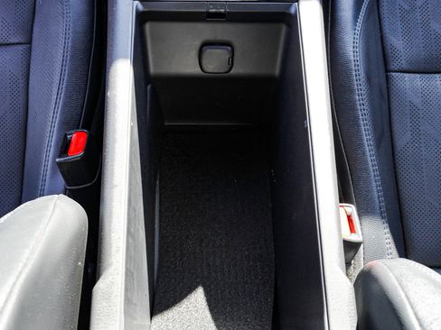 Used 2025 Toyota Camry XSE FWD image 38