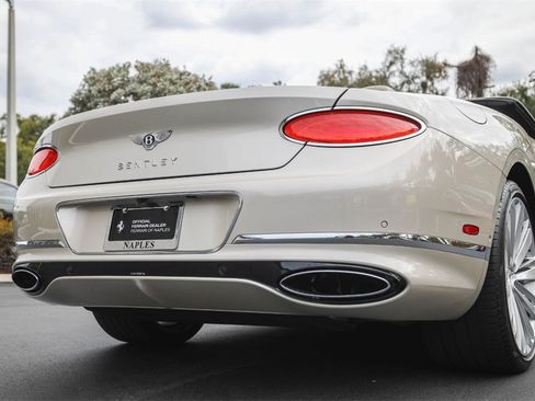 Used 2022 Bentley Continental GT Speed image 17