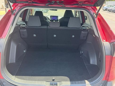 Used 2025 Toyota RAV4 XLE AWD/4WD image 5