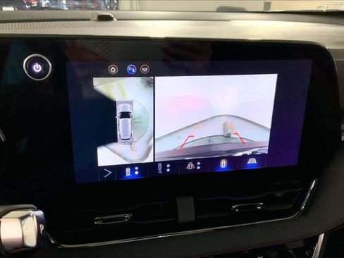 Used 2025 Chevrolet Equinox RS w/ Safety and Technology Package AWD/4WD image 21