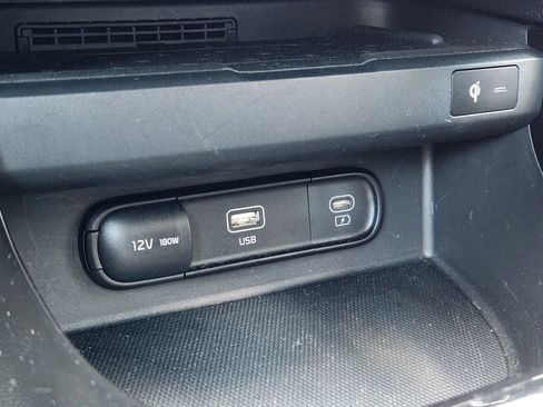 Certified 2025 Kia Seltos EX w/ EX Sunroof Package AWD/4WD image 30