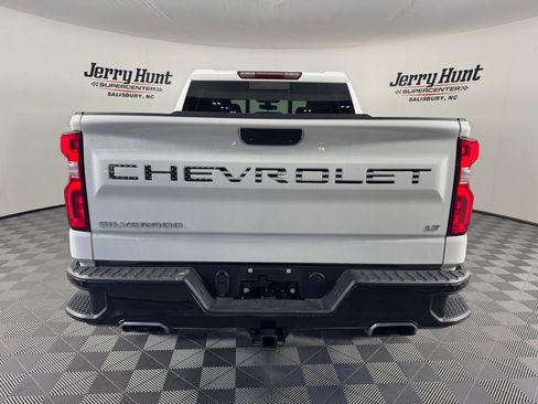 Used 2021 Chevrolet Silverado 1500 LT Trail Boss w/ Convenience Package II AWD/4WD image 8