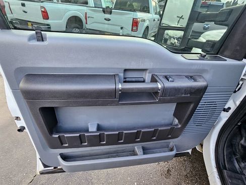 Used 2015 Ford F350 XL w/ Power Equipment Group image 19