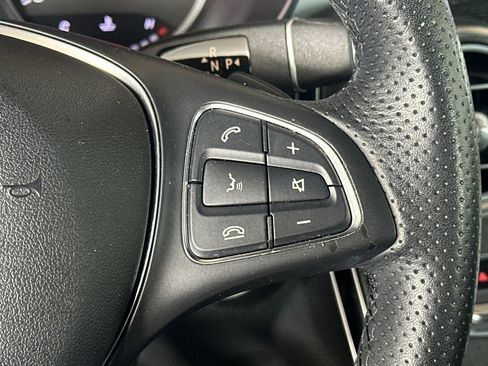 Used 2018 Mercedes-Benz GLC 300 4MATIC image 28