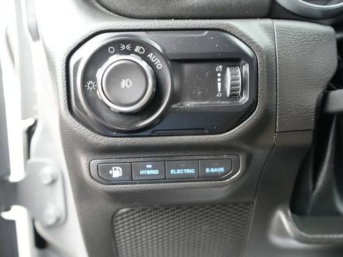 Used 2023 Jeep Wrangler Unlimited Sahara w/ Cold Weather Group image 24