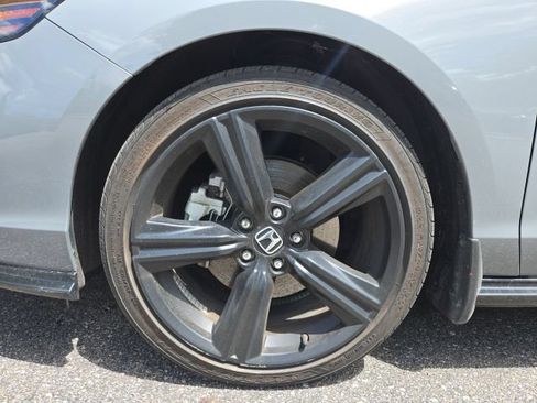 Used 2023 Honda Accord Sport image 3
