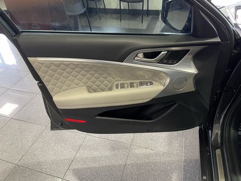 Used 2022 Genesis G70 3.3T w/ Sport Prestige Package AWD/4WD image 24