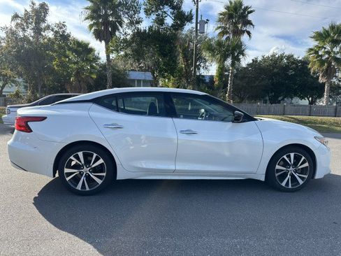 Used 2017 Nissan Maxima 3.5 S image 5