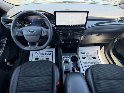 Used 2023 Ford Escape ST-Line w/ Tech Pack #1 FWD image 16