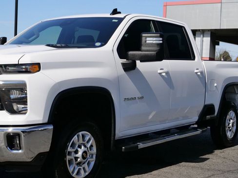 Used 2025 Chevrolet Silverado 2500 LT w/ Convenience Package AWD/4WD image 25