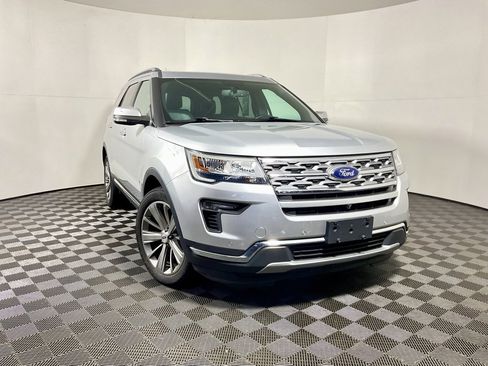 Used 2018 Ford Explorer Limited image 1