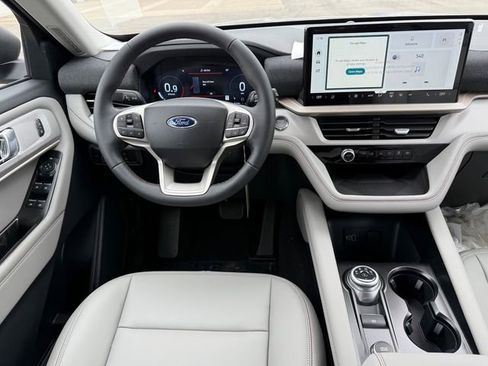 New 2026 Ford Explorer Active w/ Active Comfort Package image 14