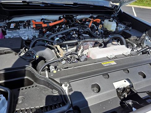 New 2025 Toyota Tacoma TRD Off-Road image 18