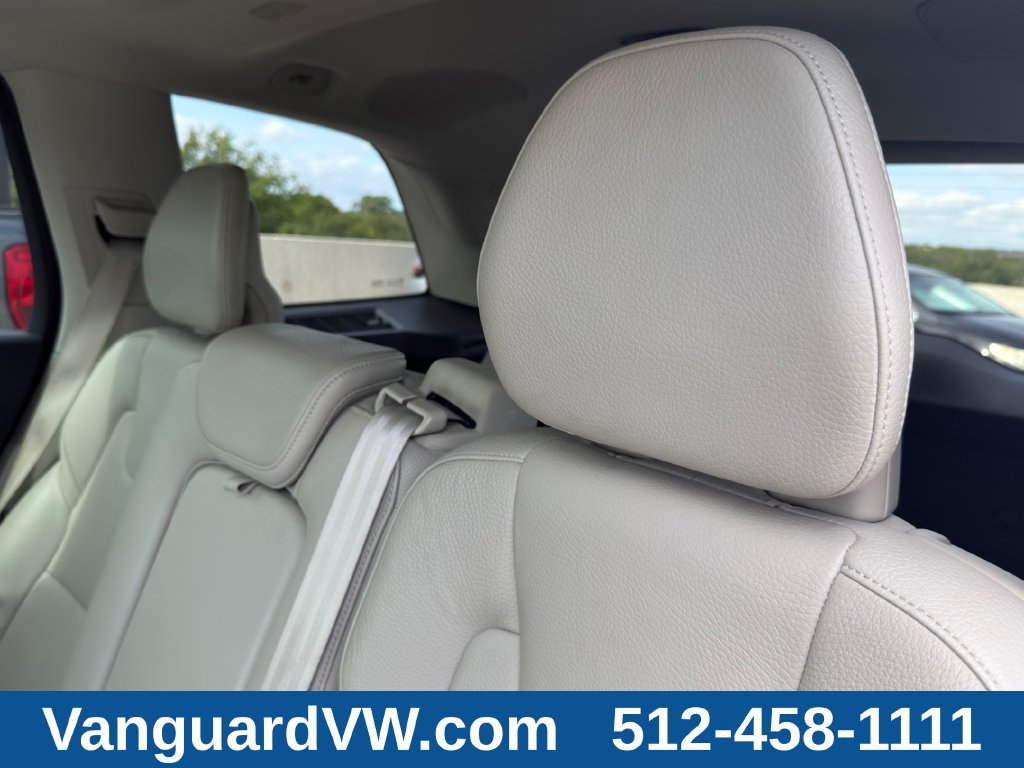 Used 2018 Volvo XC90 T6 Momentum w/ Convenience Package AWD/4WD image 26