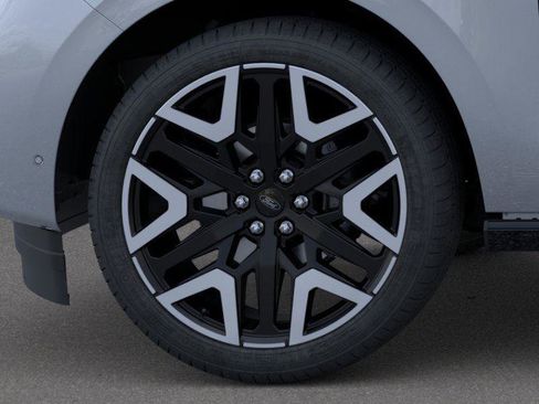 New 2026 Ford Expedition Max Platinum AWD/4WD image 19